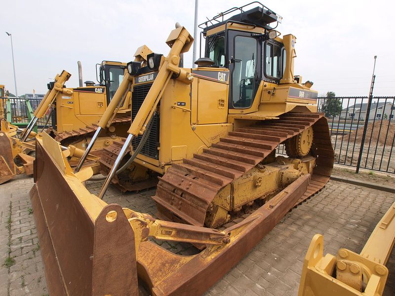 Аренда бульдозера Caterpillar D6R